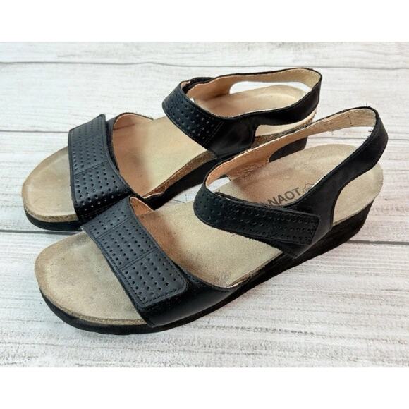 NAOT Women’s Vivian Wedge Sandal Jet Black Adjustable Buckle Size EU 38 - Picture 1 of 7